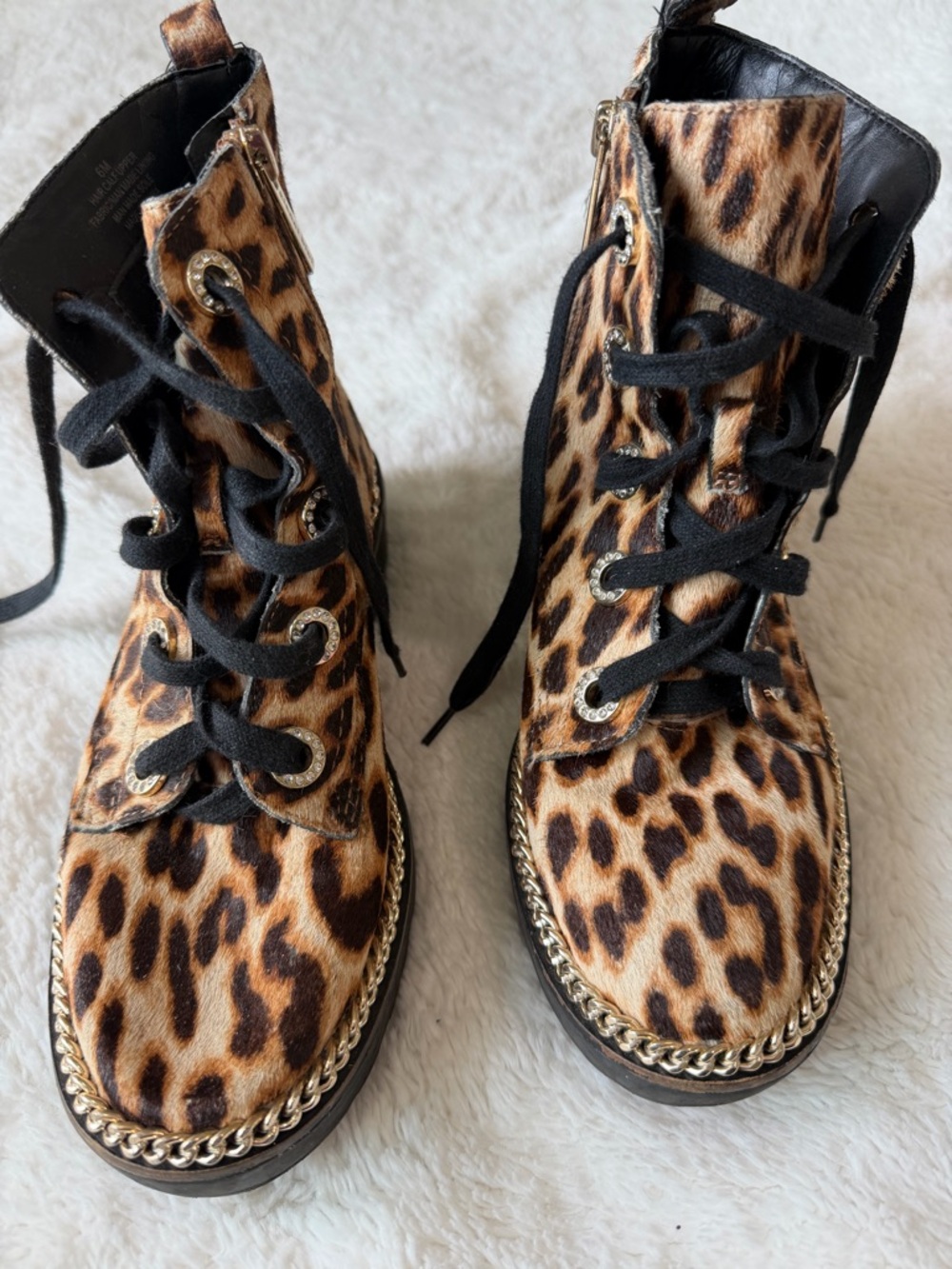 Gianni Bini Leopard Print Women's Lace-Up Ankle Boots - Gold Chain Trim Size 6